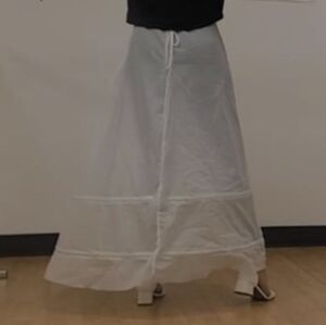 Hoop skirt
